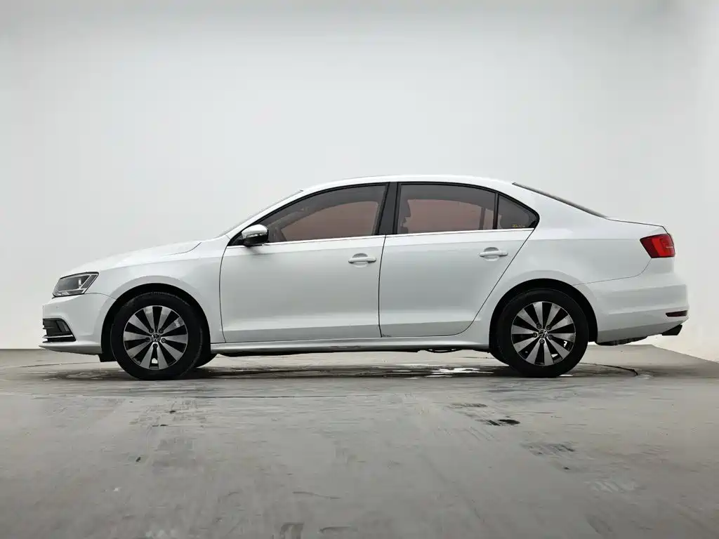 Volkswagen Sagitar — миниатюра 5