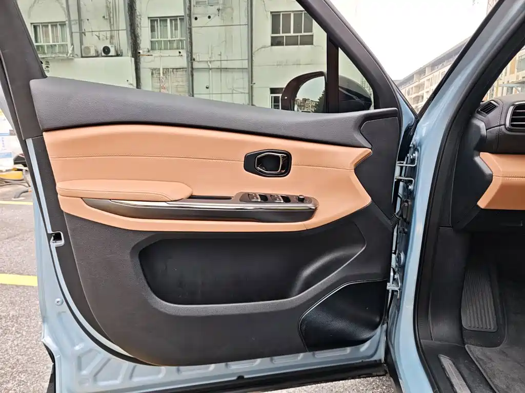 NIO ES6 — миниатюра 22