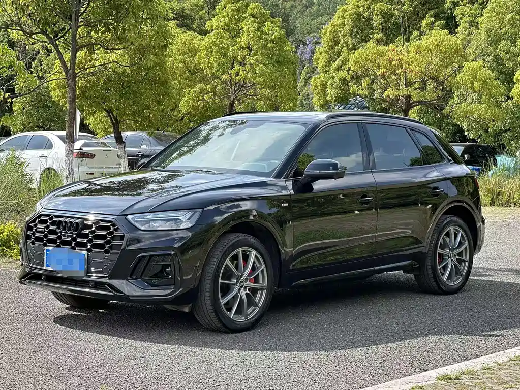 Audi Q5L 2022