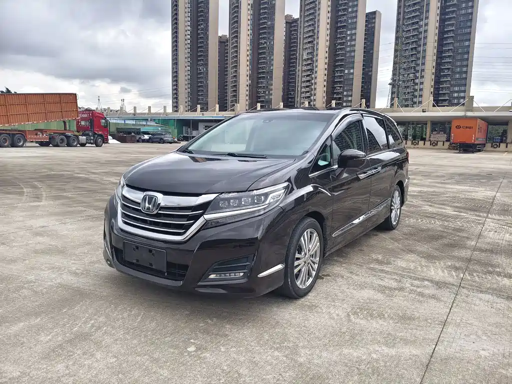 Honda Elysion 2016