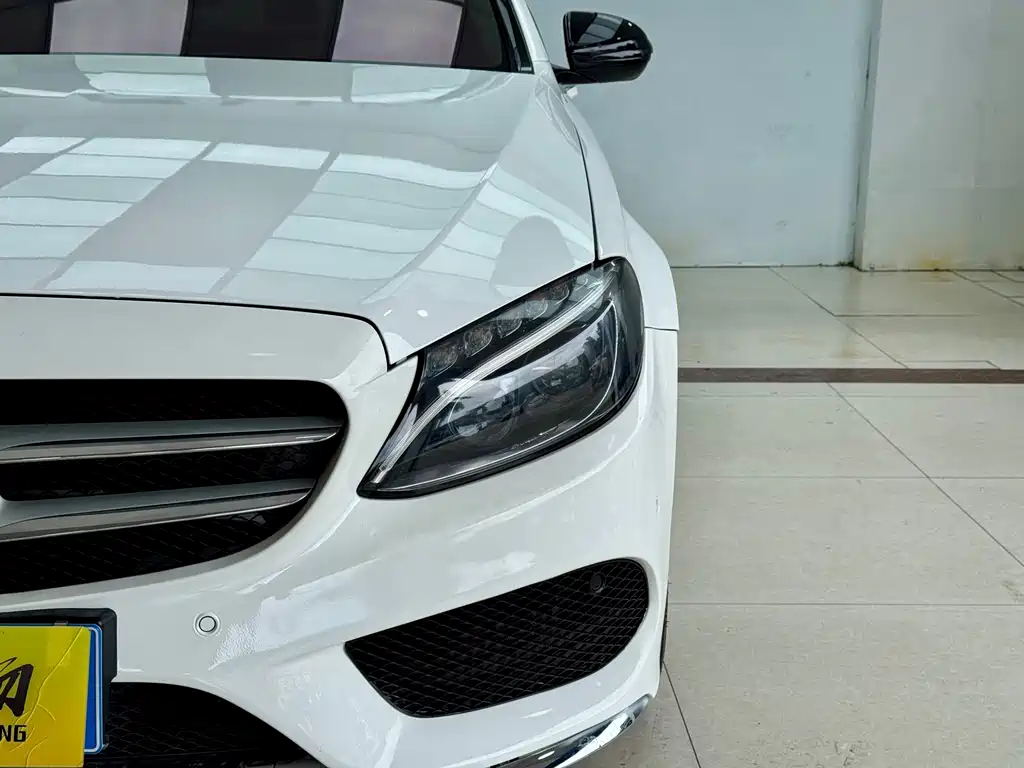 Mercedes-Benz C-Class — миниатюра 4
