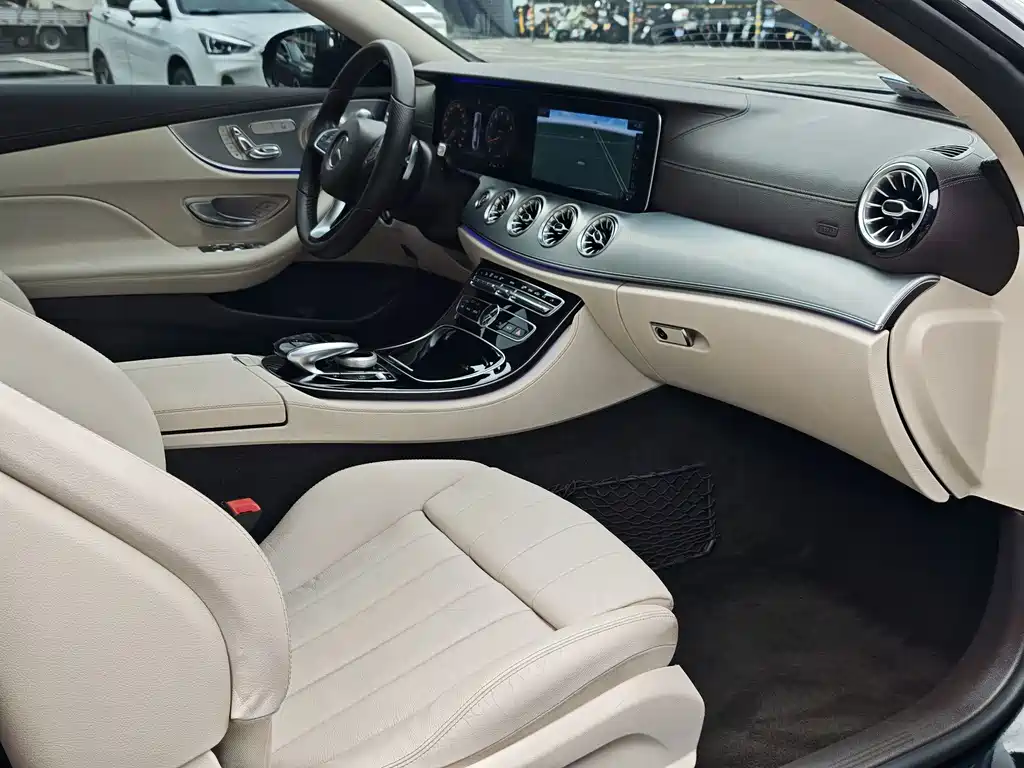 Mercedes-Benz E-Class (Import) — миниатюра 13