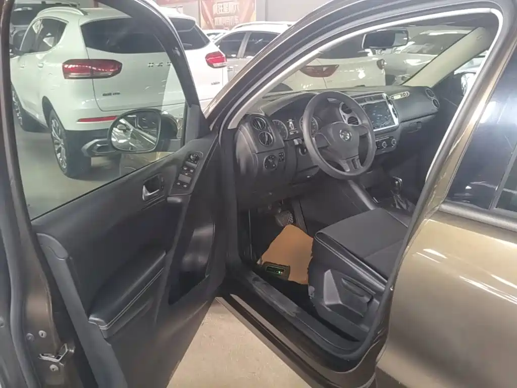 Volkswagen Tiguan — миниатюра 16
