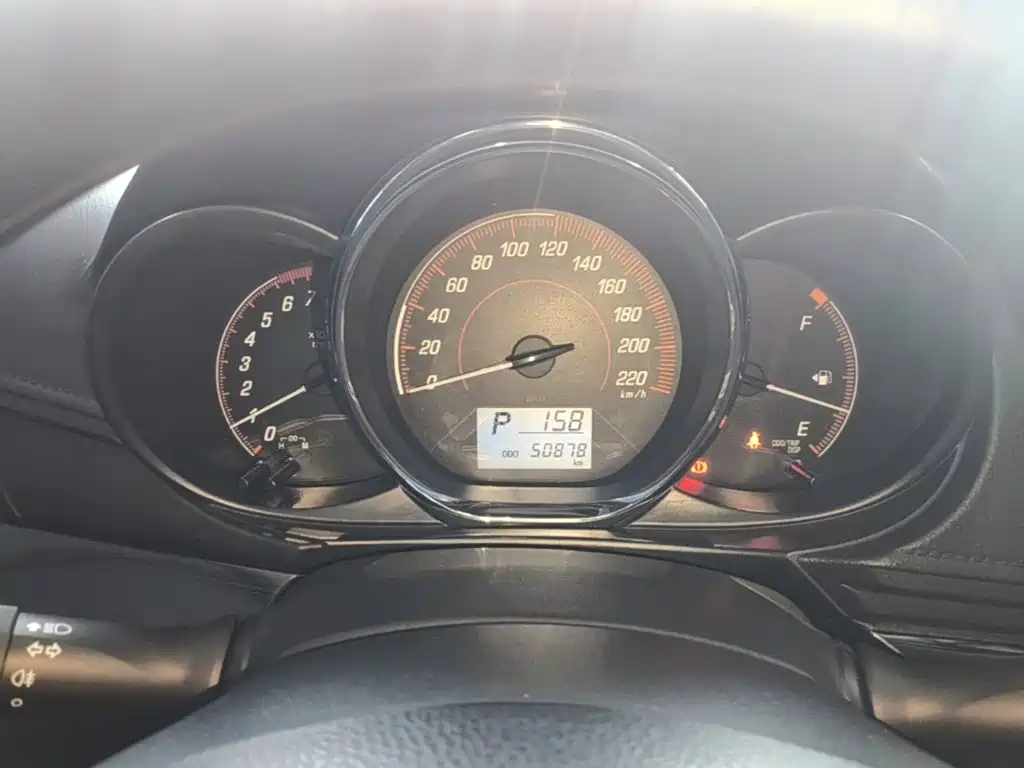Toyota Yaris L — миниатюра 12
