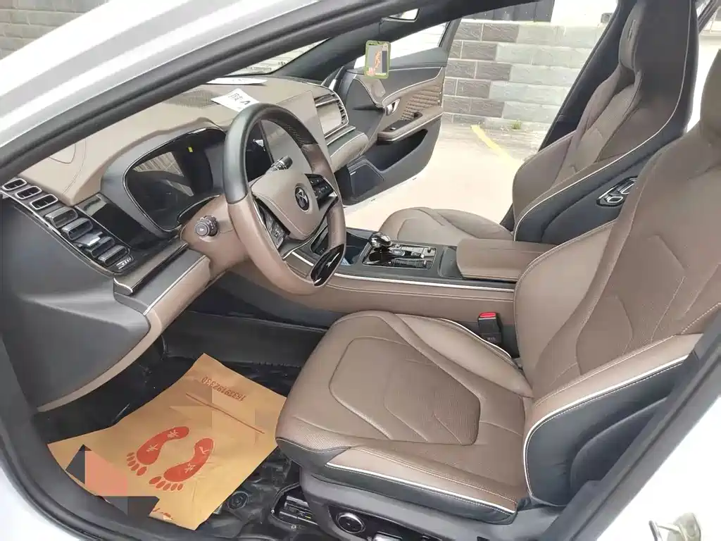 BYD Han — миниатюра 6