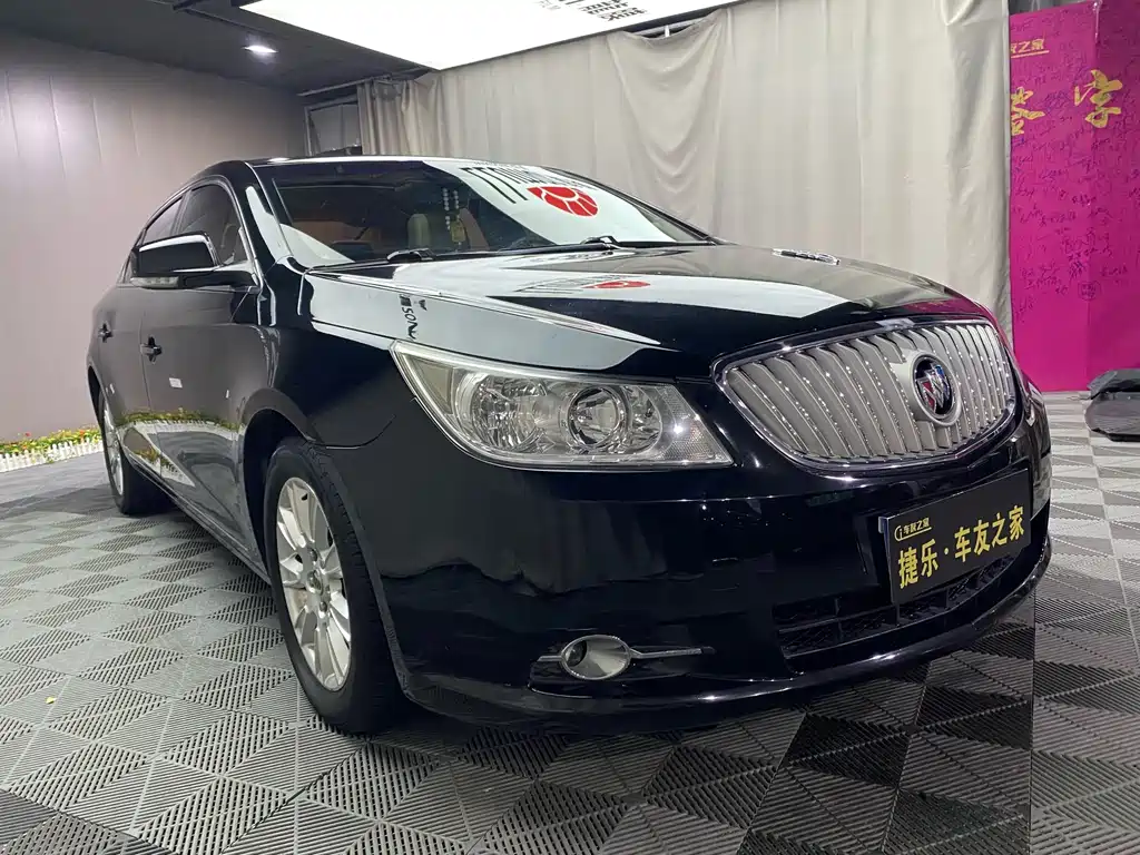 Buick LaCrosse — миниатюра 3