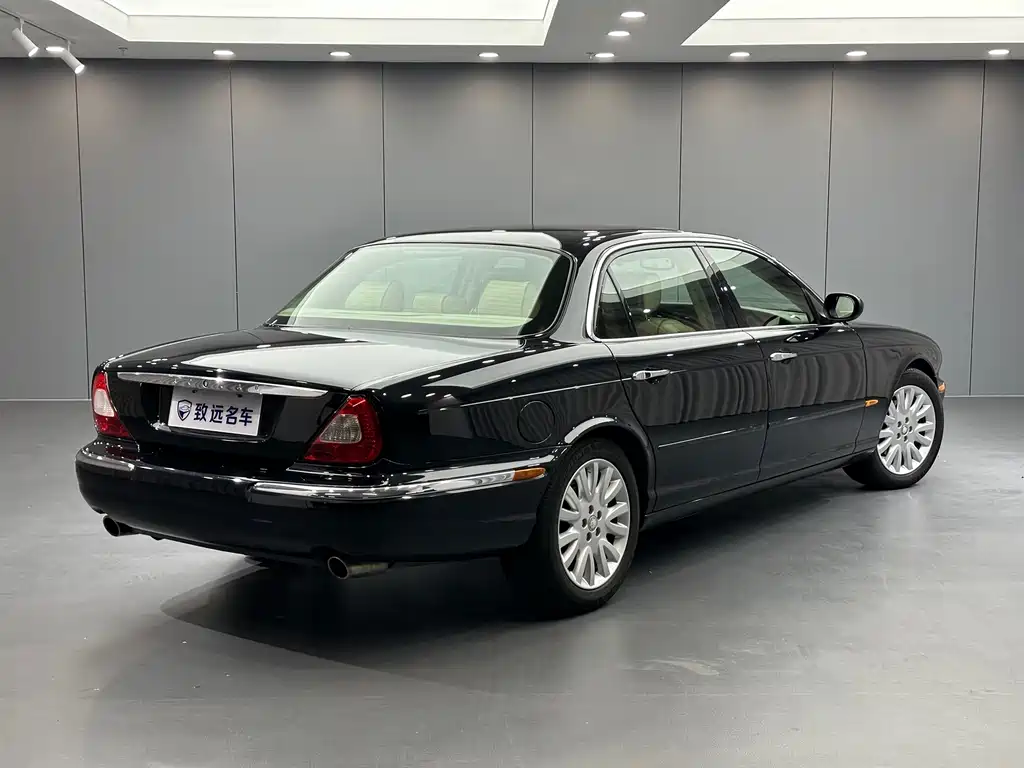 Jaguar XJ — миниатюра 4