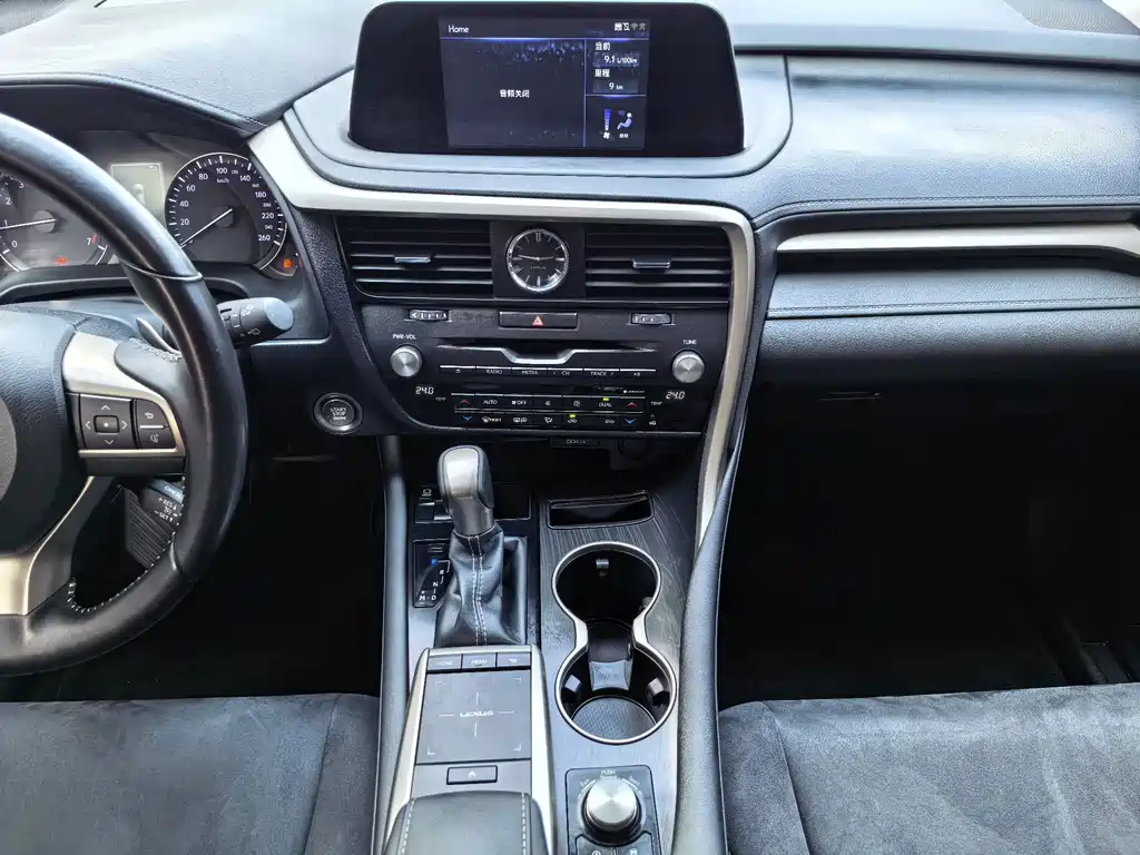 Lexus RX — миниатюра 11