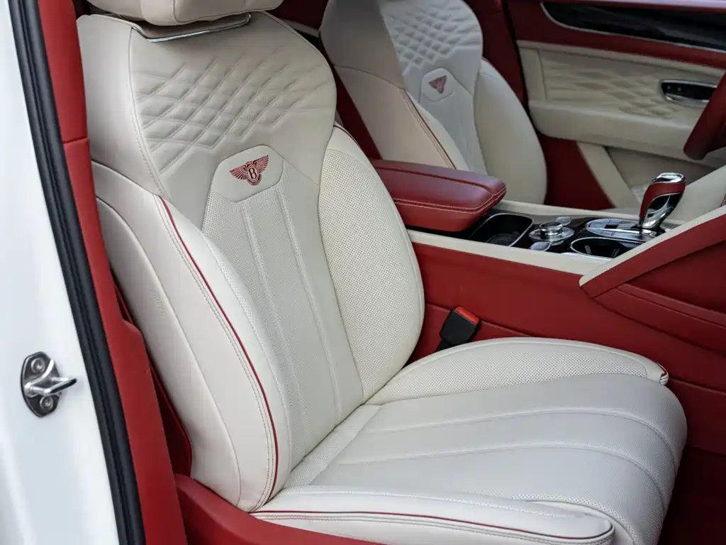 Bentley Bentayga — миниатюра 18