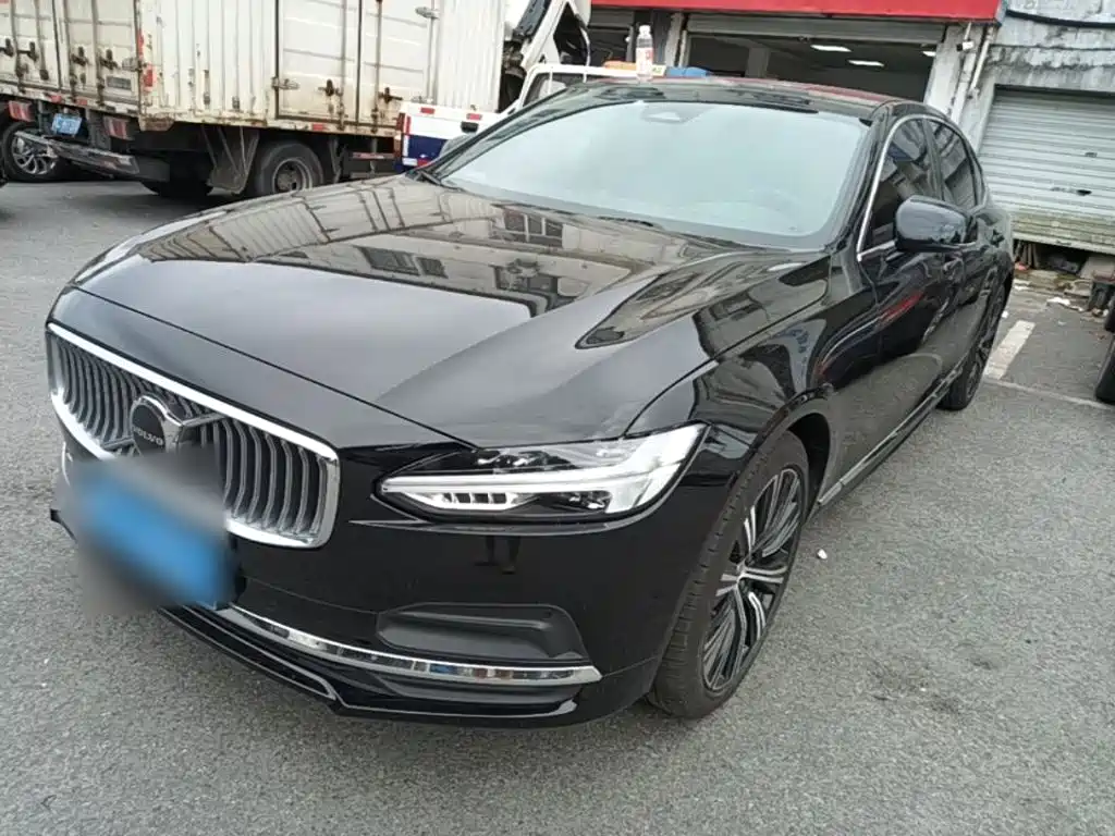 Volvo S90 — миниатюра 2