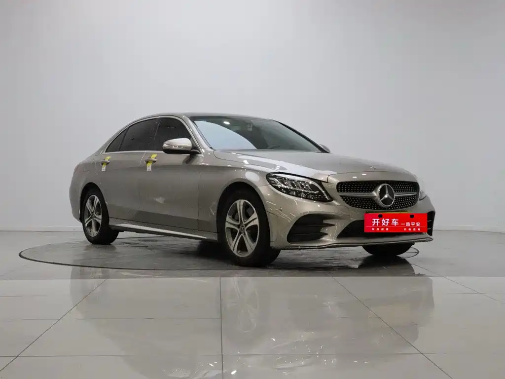 Mercedes-Benz C-Class — миниатюра 3