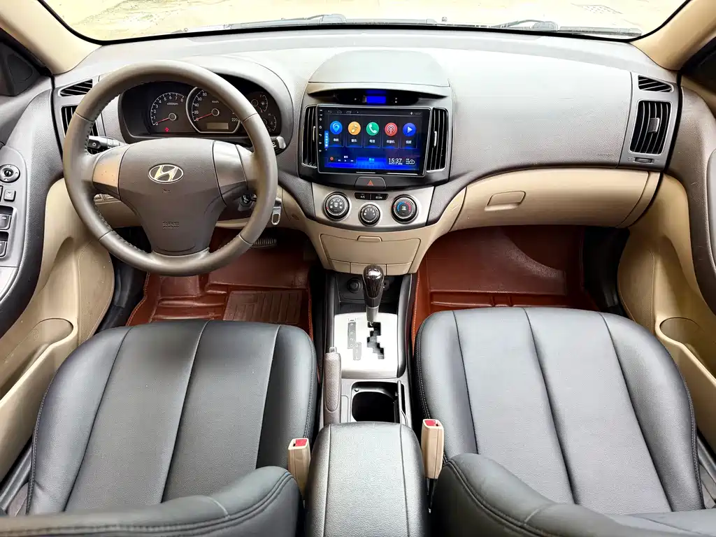 Hyundai Elantra 1.6L Auto Comfort Type, фото 8