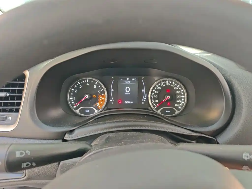 Jeep Renegade — миниатюра 12
