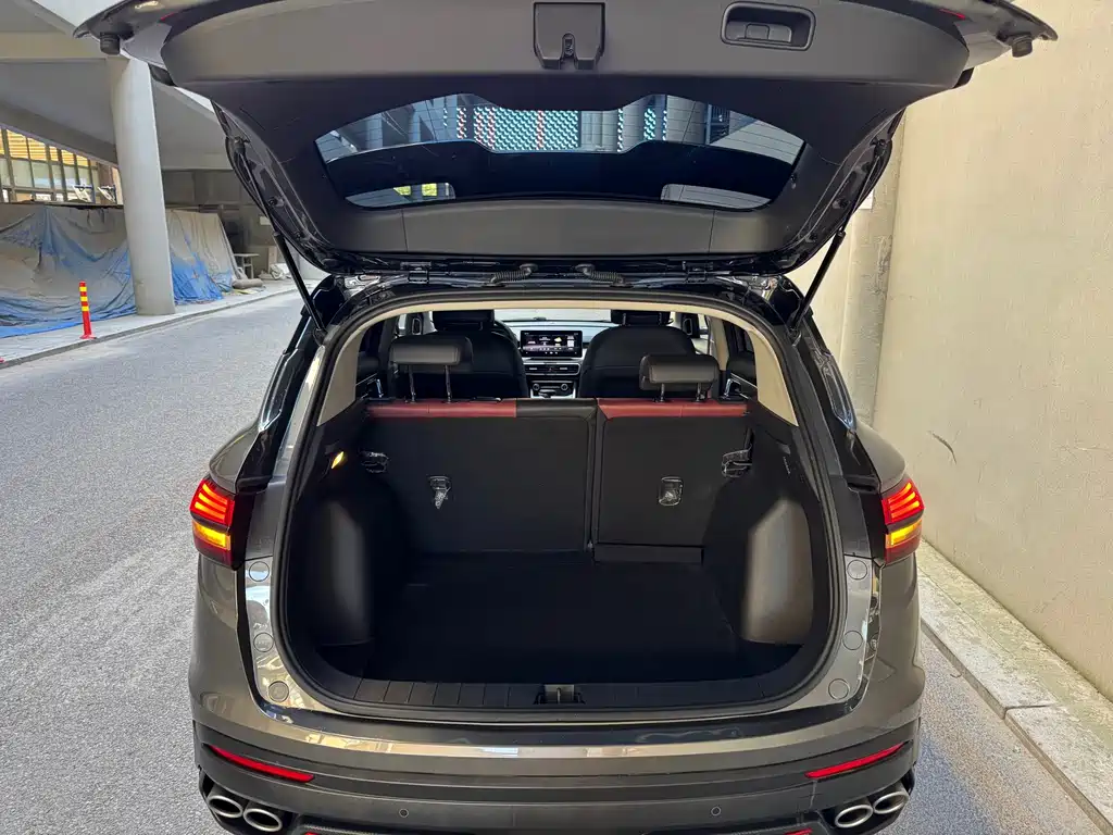 Geely Binyue — миниатюра 18