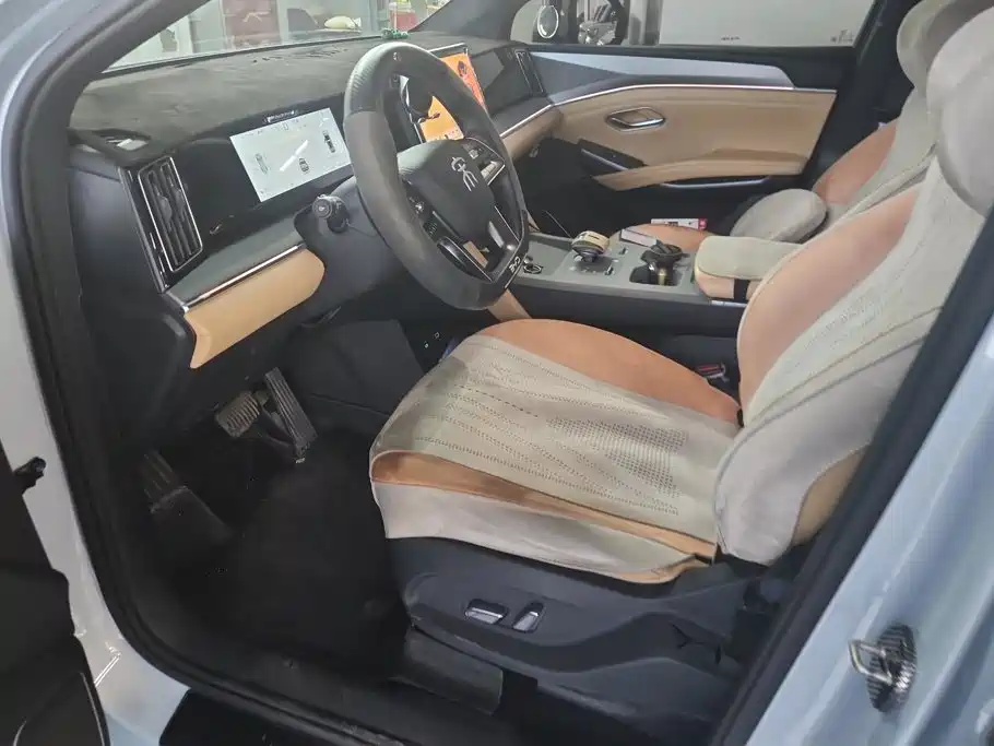 BYD L DM-i — миниатюра 9