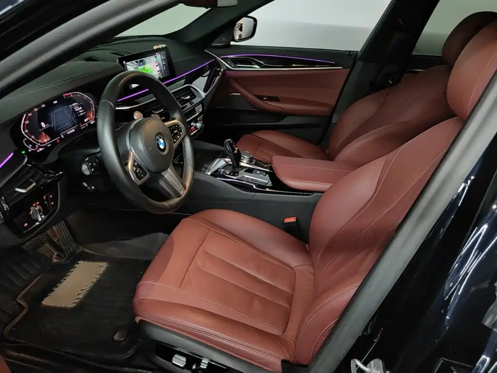 BMW 5 Series — миниатюра 15