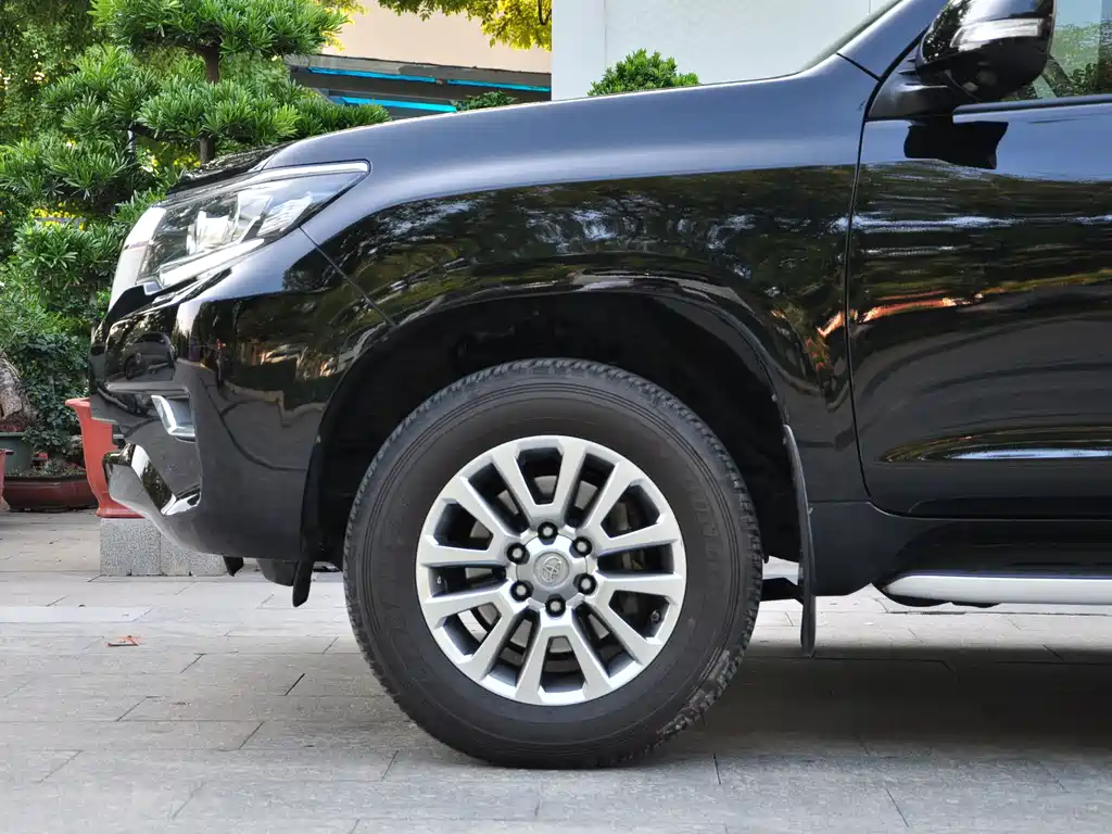 Toyota Prado — миниатюра 17