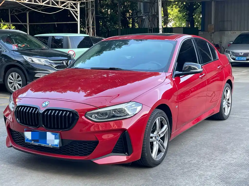 BMW 1 Series 2021