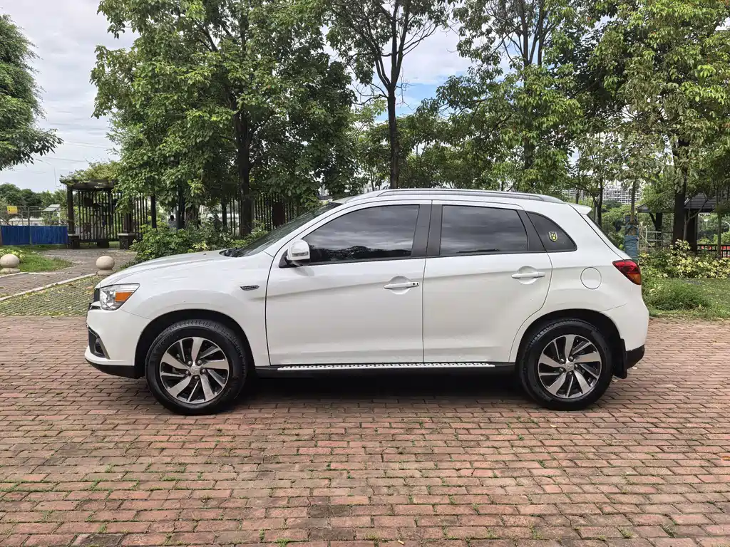 Mitsubishi ASX — миниатюра 3