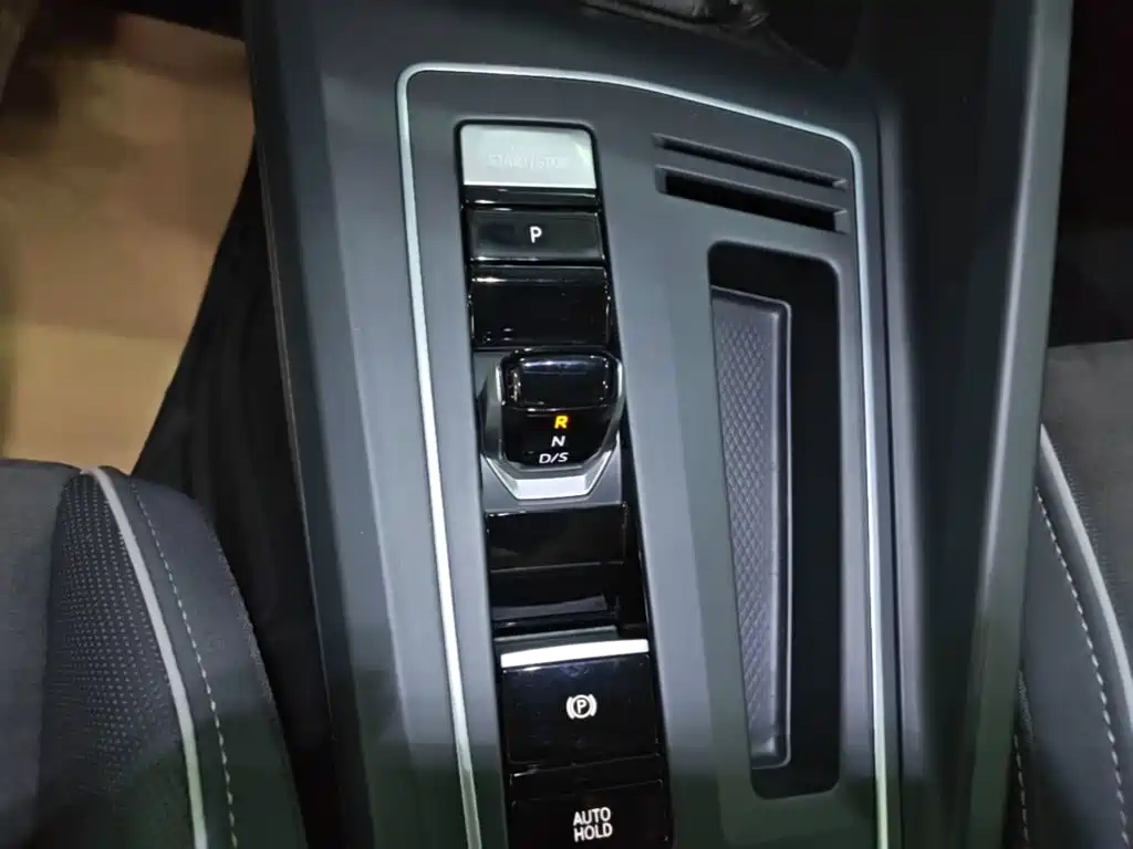 Volkswagen Golf — миниатюра 14