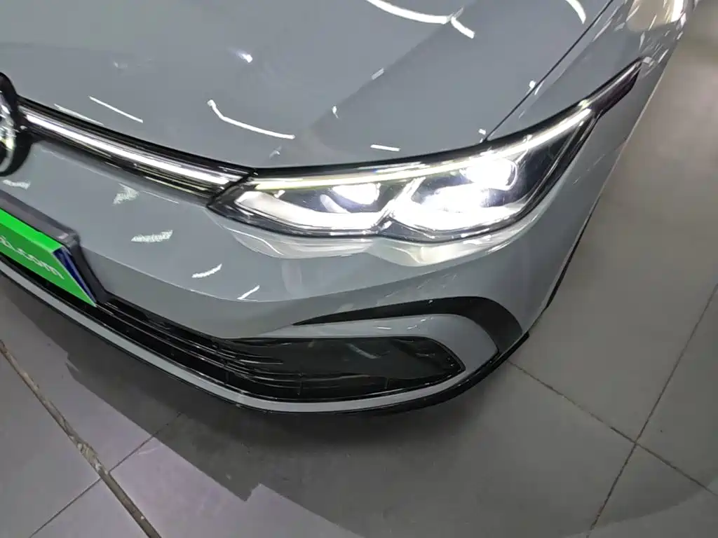 Volkswagen Golf — миниатюра 24