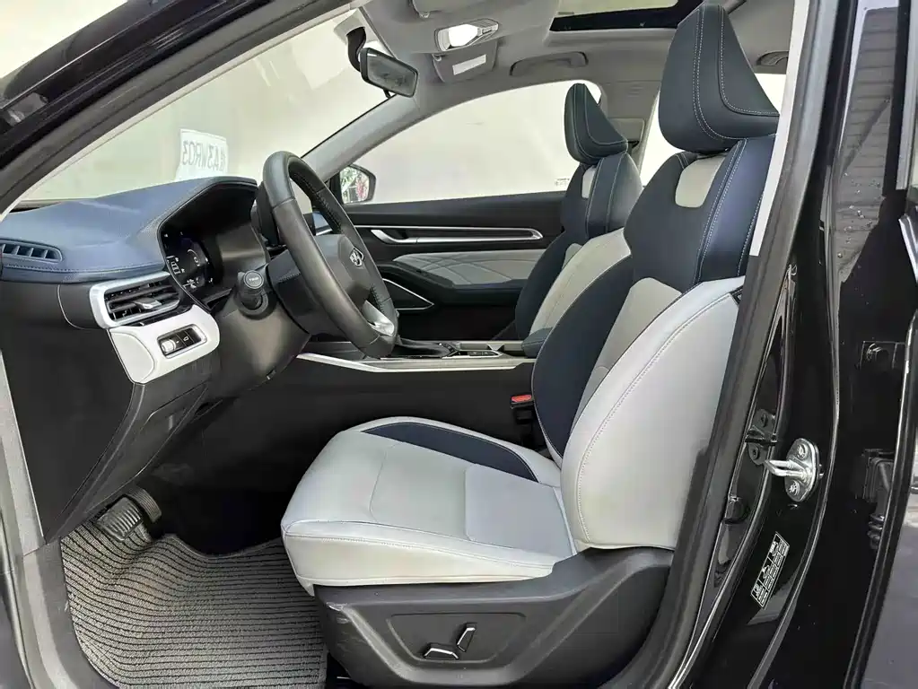 Geely Emgrand — миниатюра 7