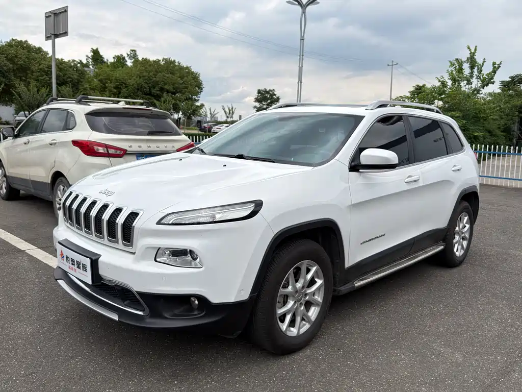 Jeep Cherokee 2016