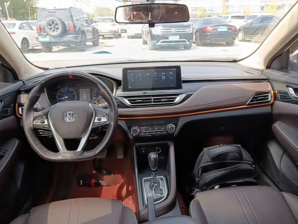 Changan Eado DT — миниатюра 10