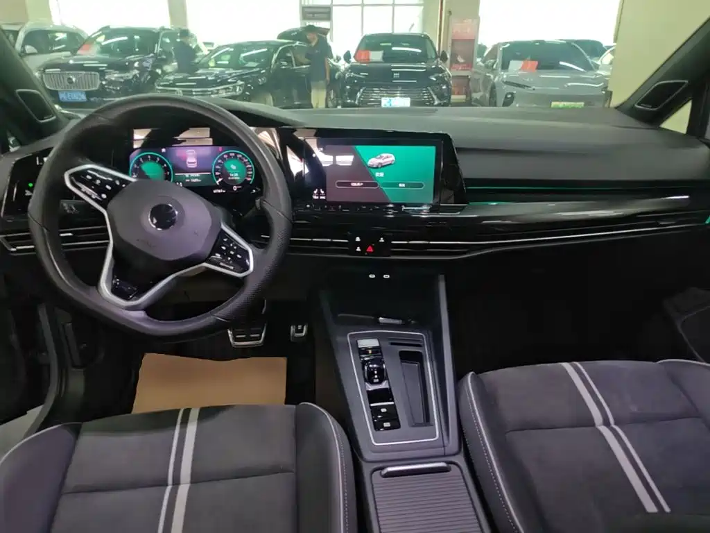 Volkswagen Golf — миниатюра 10