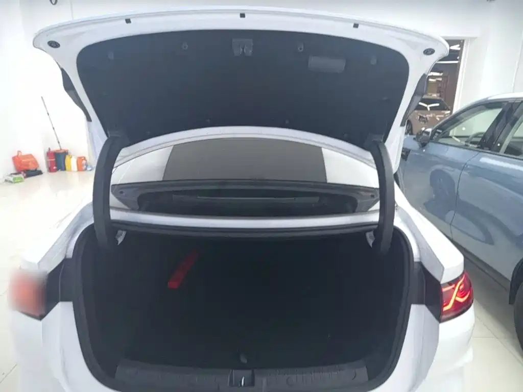 BYD Qin L — миниатюра 19