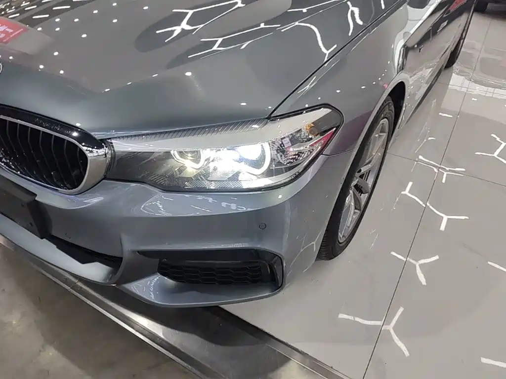 BMW 5 Series (Import) — миниатюра 24