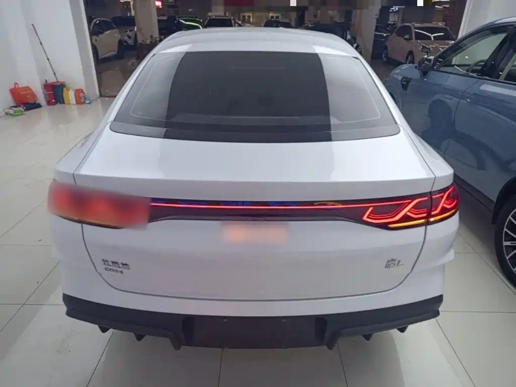 BYD Qin L — миниатюра 6