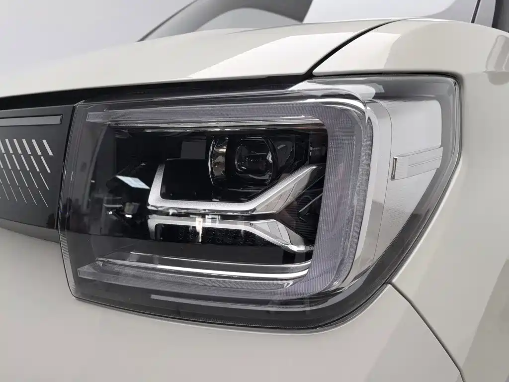 Wuling MINIEV — миниатюра 7