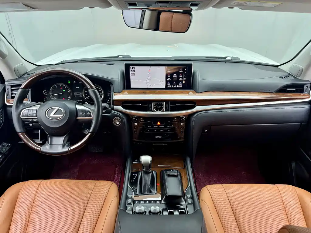Lexus LX — миниатюра 33