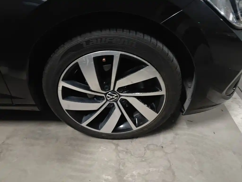 Volkswagen Sagitar — миниатюра 24