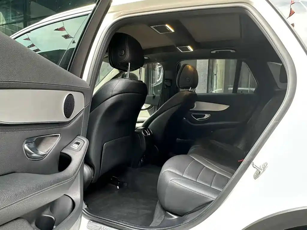 Mercedes-Benz GLC — миниатюра 7