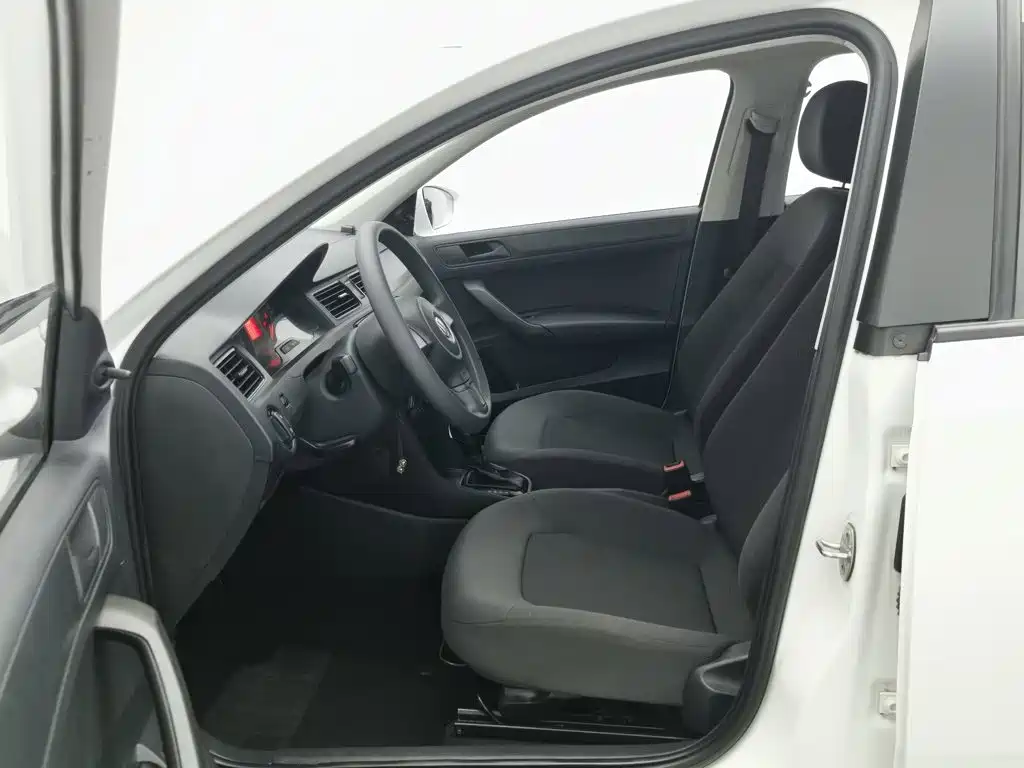 Volkswagen Santana — миниатюра 10