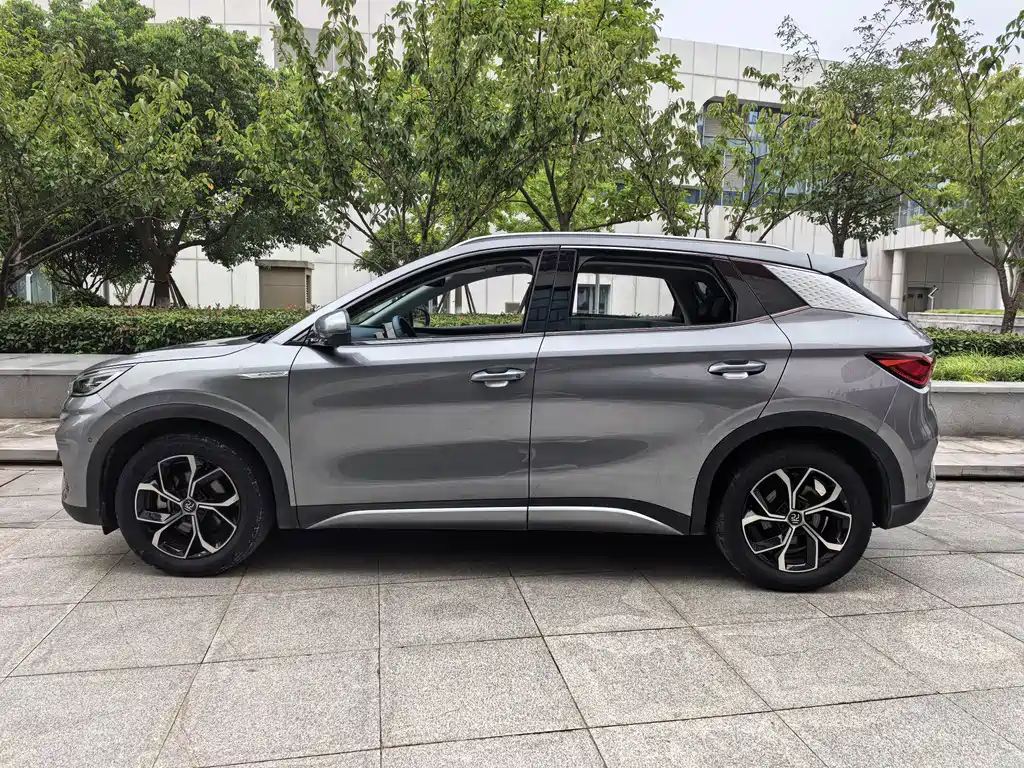 BYD Yuan Plus — миниатюра 3