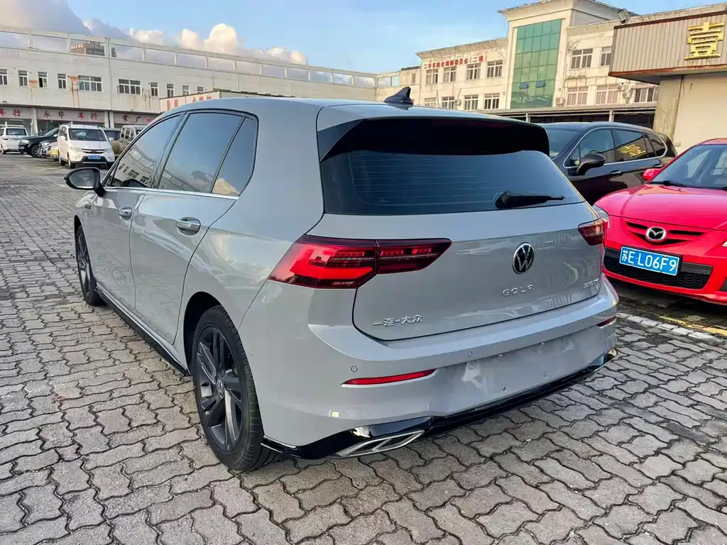 Volkswagen Golf — миниатюра 9