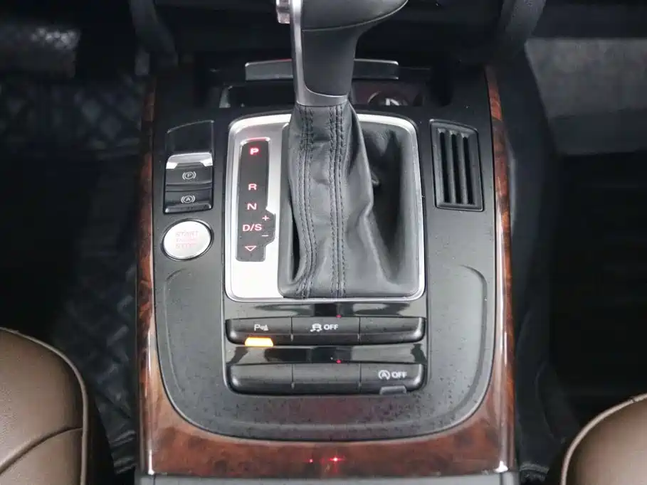 Audi A4L — миниатюра 10