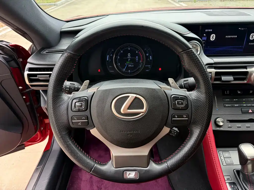 Lexus RC — миниатюра 7