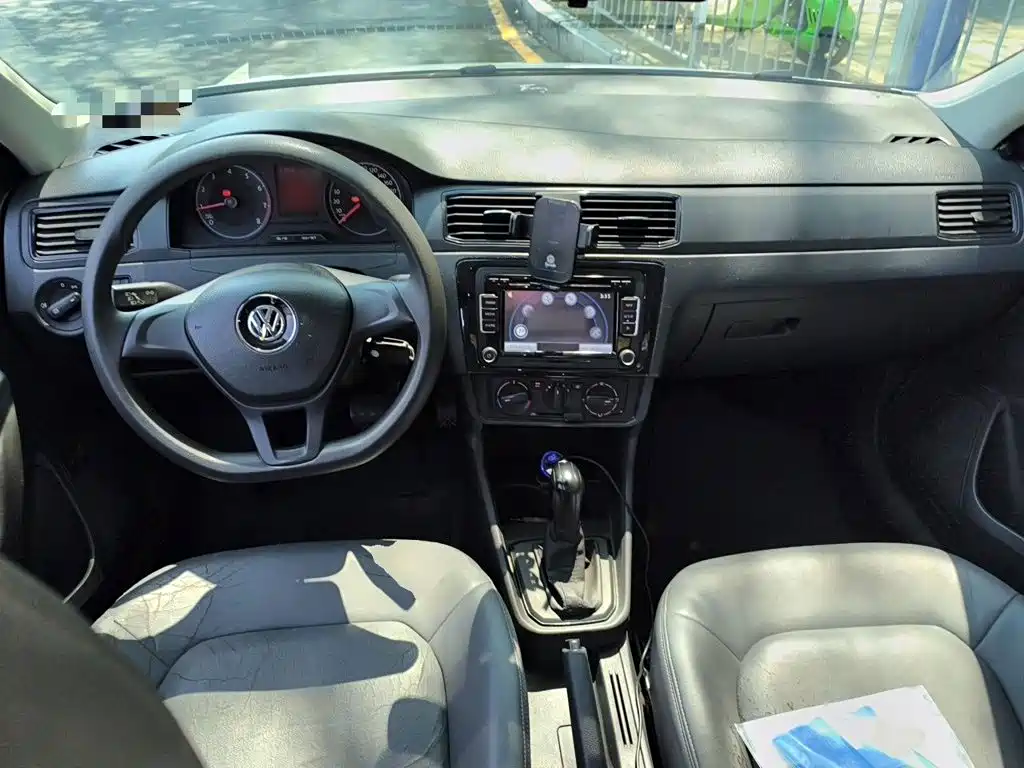 Volkswagen Santana — миниатюра 5