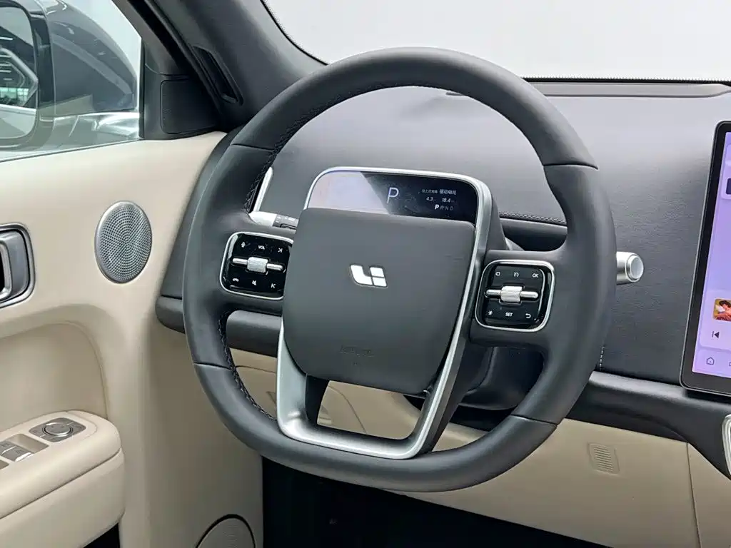 Li Auto Li L8 — миниатюра 23