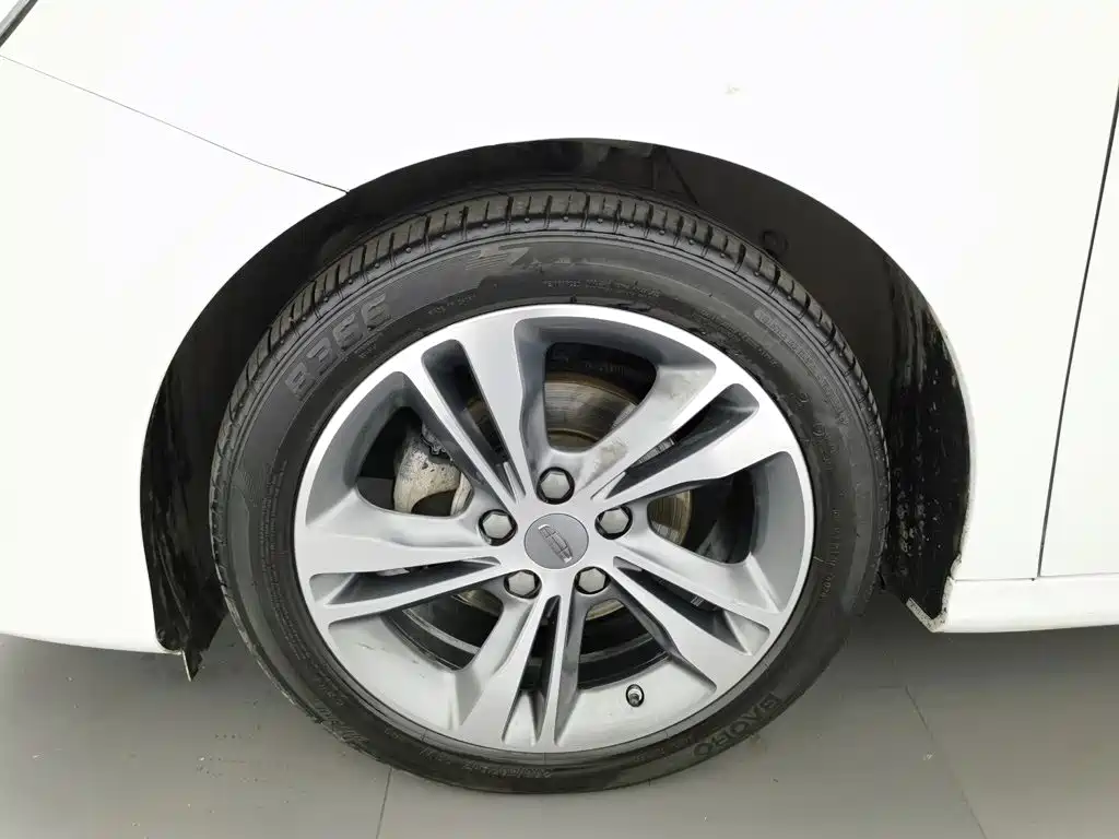 Geely Binrui — миниатюра 17