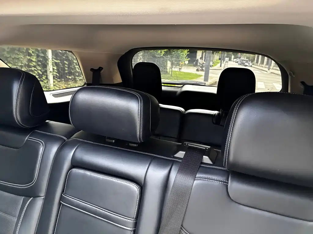 Ford Explorer — миниатюра 22