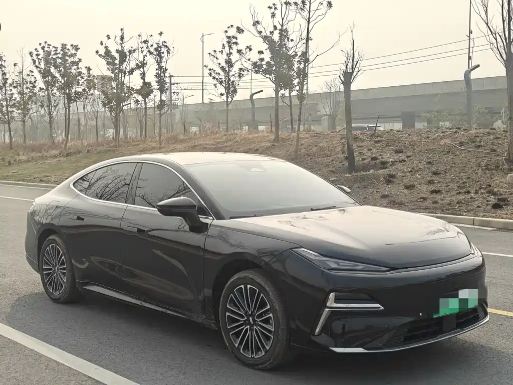 GEELY GALAXY GALAXY SPARKLE 8