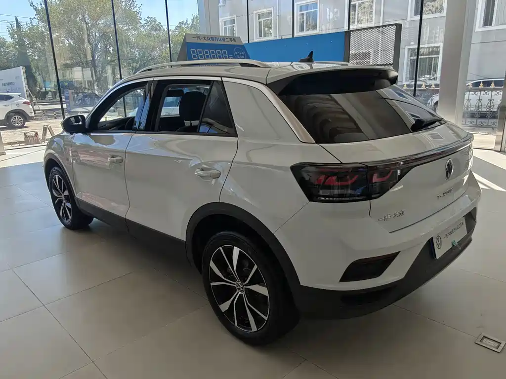 Volkswagen T-Roc — миниатюра 6