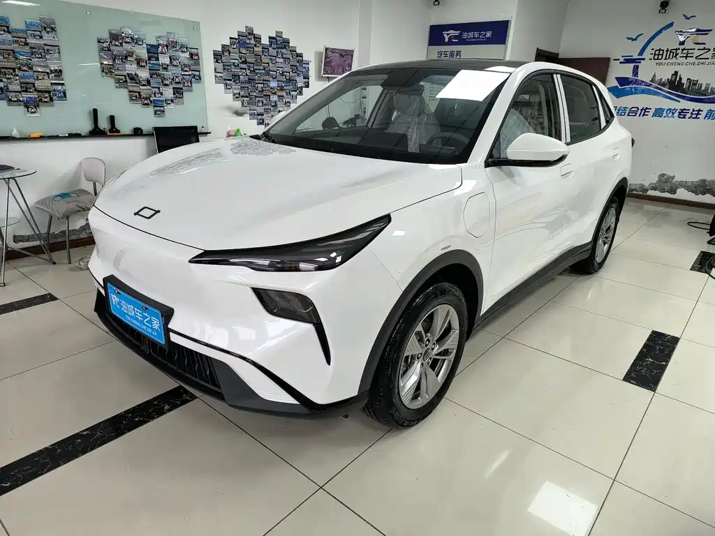 2026 Bestune Yueyi 03 - zdjęcie 1 z 24