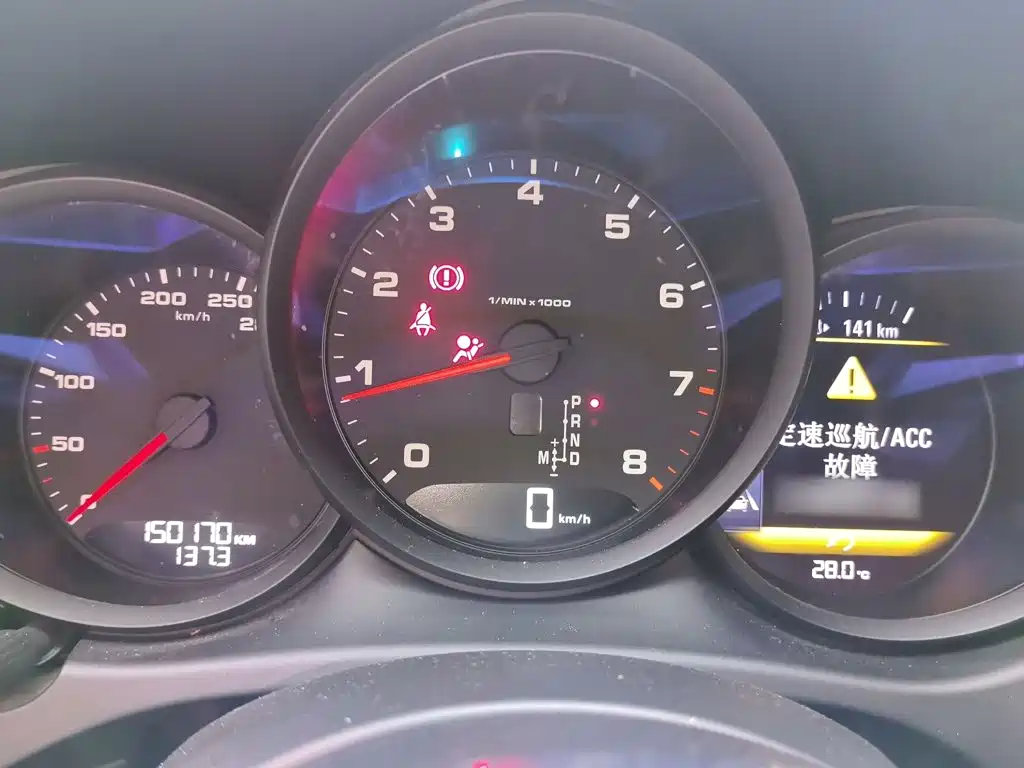 Porsche Macan — миниатюра 4