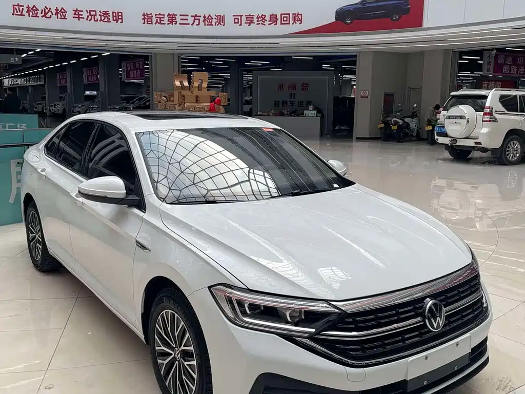 Volkswagen Sagitar 2024